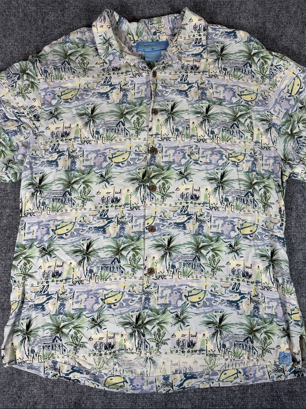 Bermuda Bay 100% Silk Hawaiian Tropical Button Down Shirt Men’s Size Large